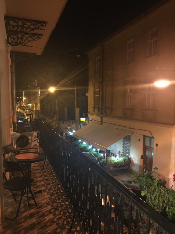 Virmenska Apartment Λβιβ Εξωτερικό φωτογραφία